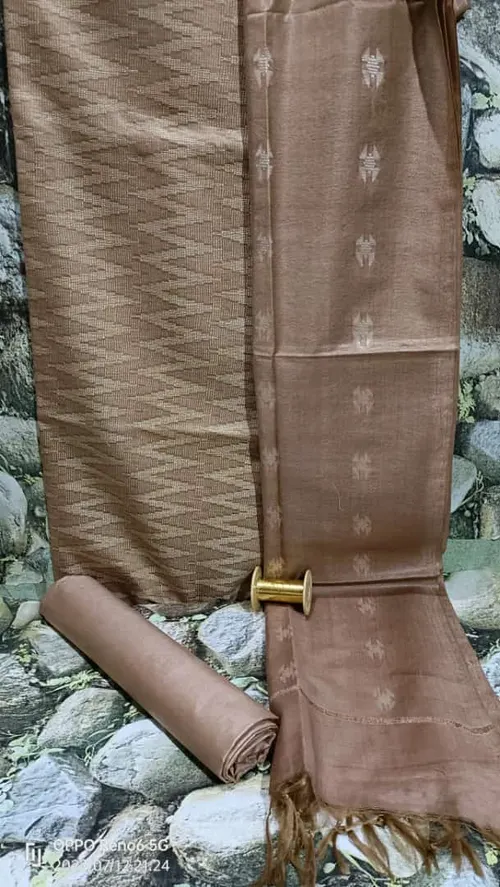 Exquisite Katan Silk Suit Piece – Timeless Elegance in Pure Silk Weave